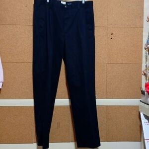 ST. JOHN'S BAY Worry Free Classic Fit SIZE 38/34 IN A BEAUTIFUL BLACK